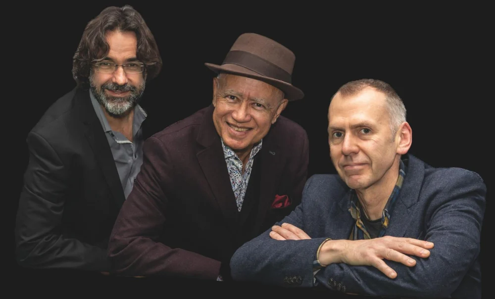 Art Themen & Friends Featuring John Etheridge